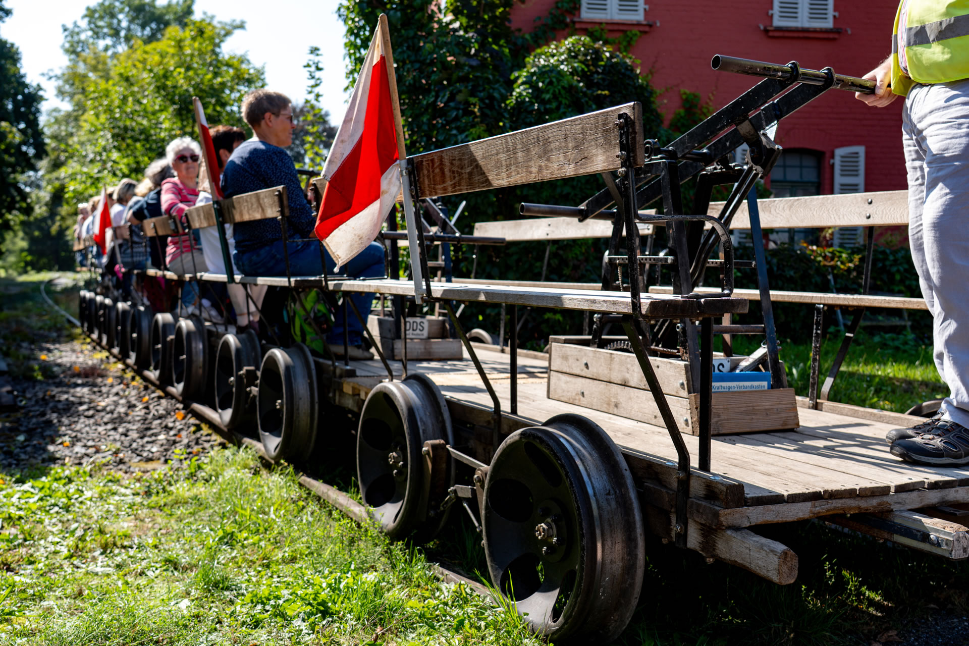 Draisinenfahrten auf der Aartal-Bahnstrecke